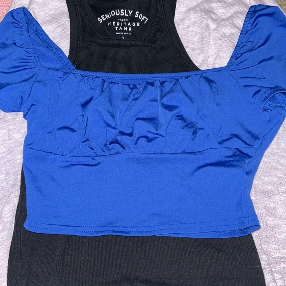 blue crop top